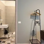 Parini 4*