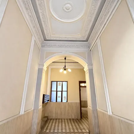 Parini Oda ve Kahvaltı